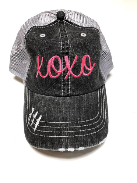 XOXO EMBROIDERED IN PINK BASEBALL CAP